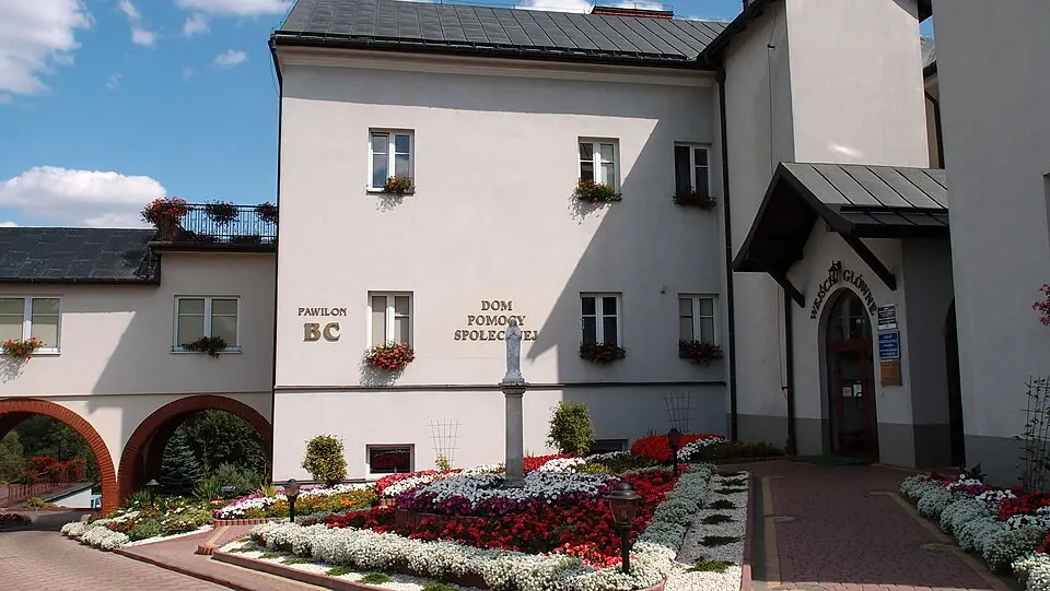 Klasztor, ob. zakład specjalny Caritas