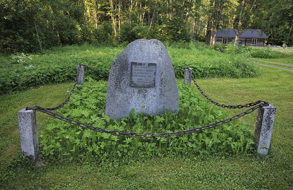 Kuuselan kalmisto