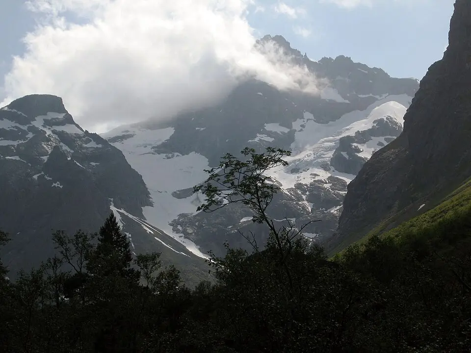 Kvanndalstindan
