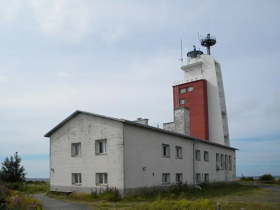 Kylmäpihlajan majakka