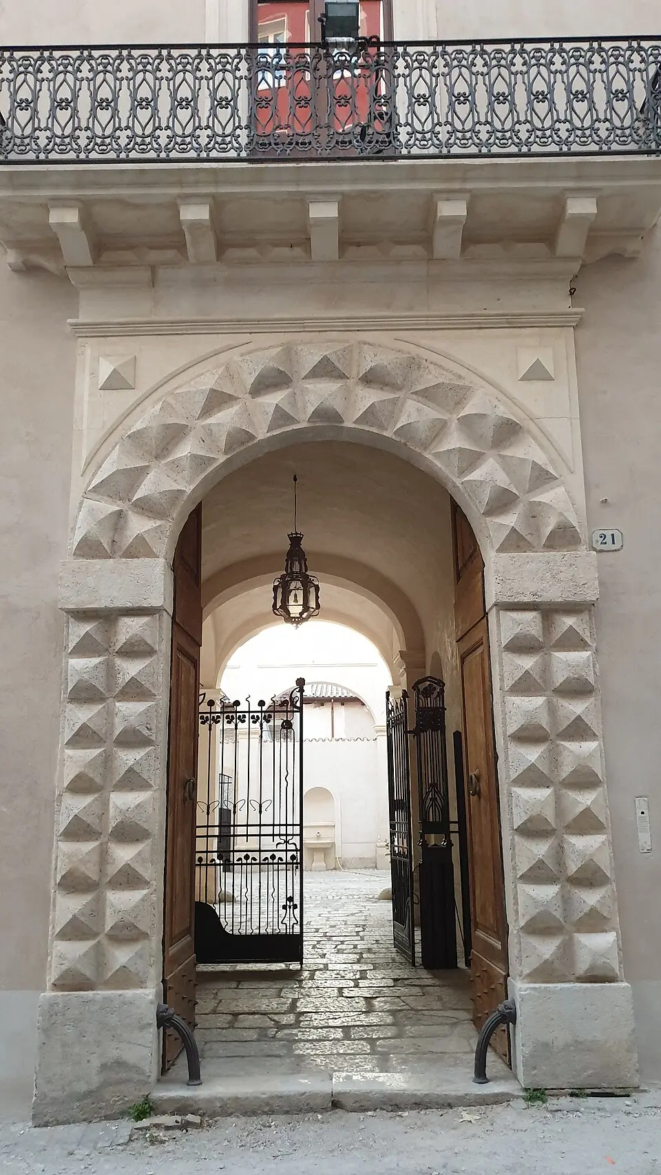 Palazzo Simeonibus