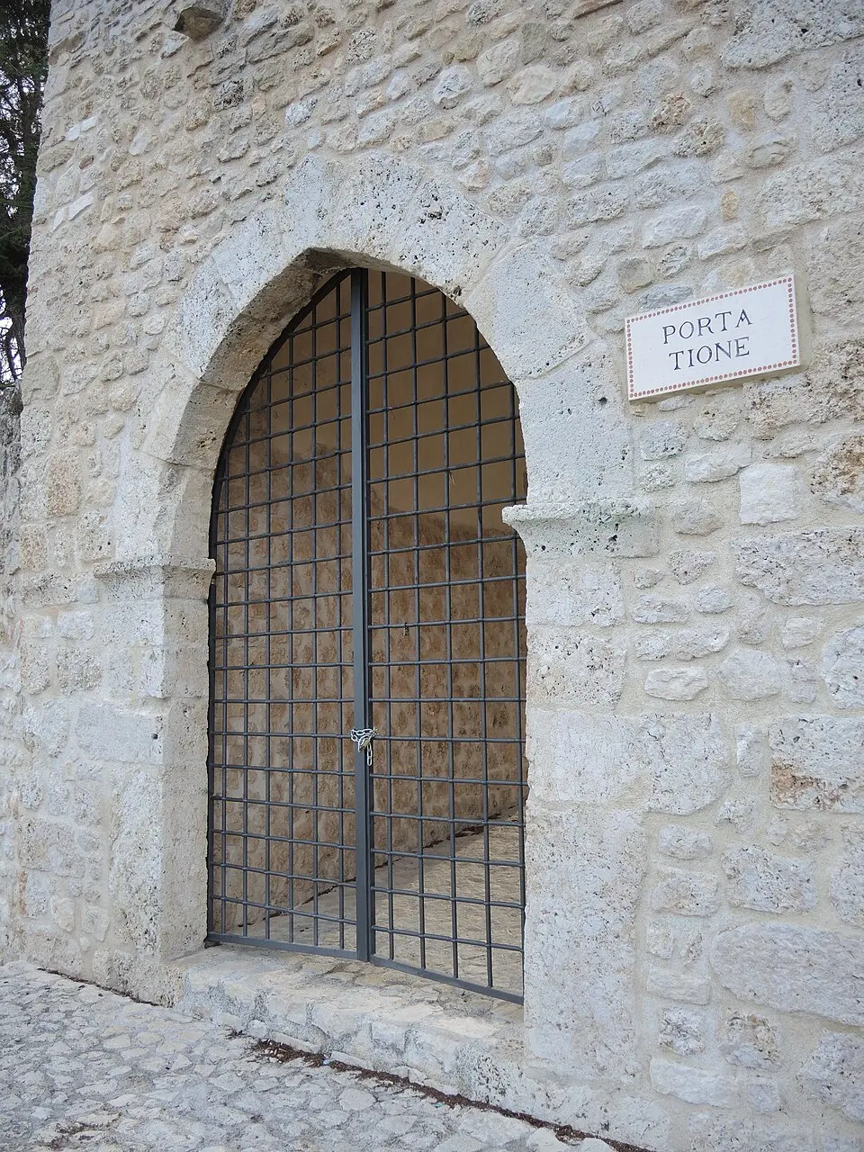 Porta Tione