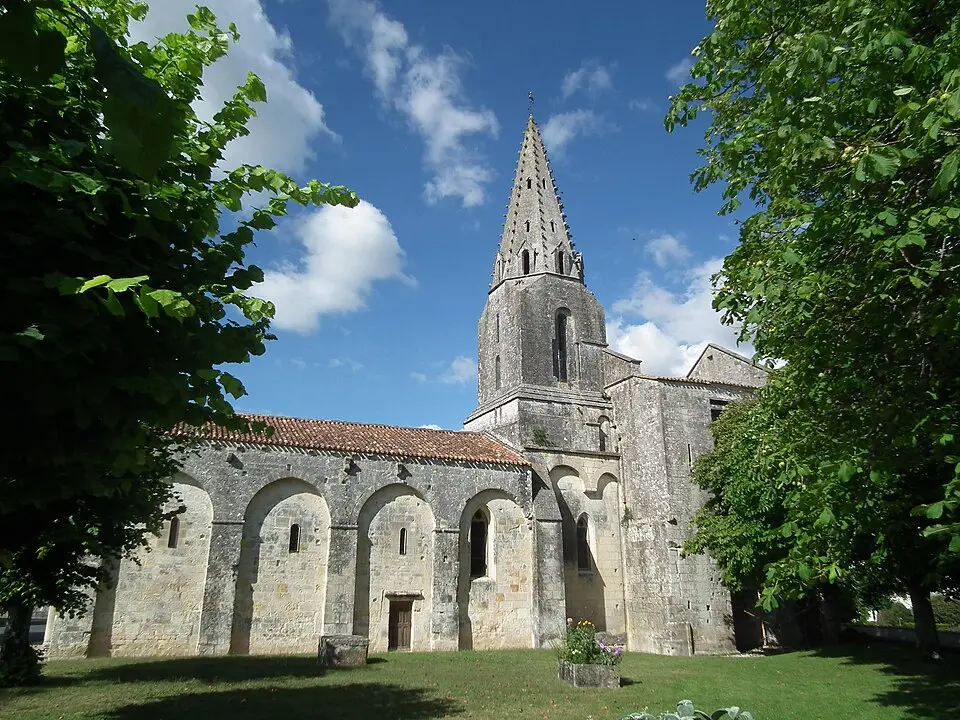 Image: Cobber17 · CC BY 3.0 Notre-Dame d’Avy
