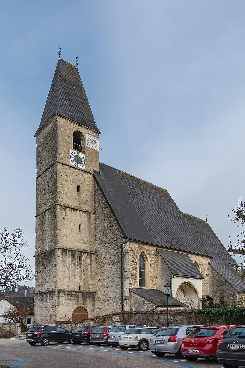 Image: Isiwal · CC BY-SA 4.0 Pfarrkirche Laakirchen