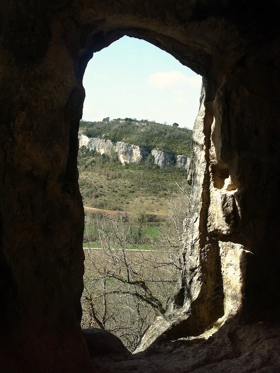 cuevas de Laño y Santorkaria