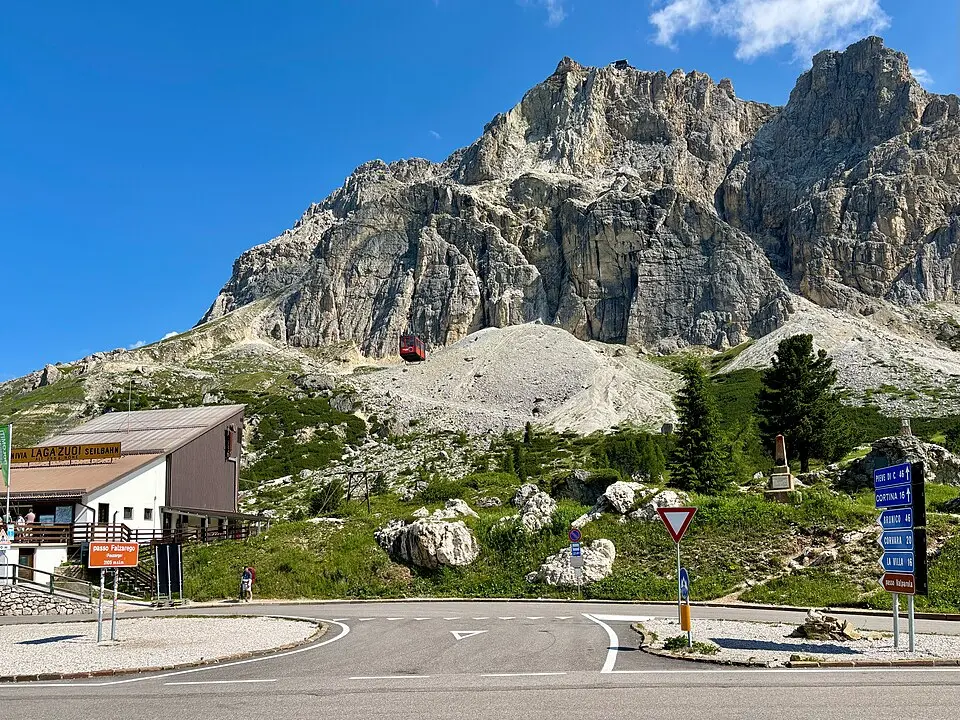 col de Falzarego
