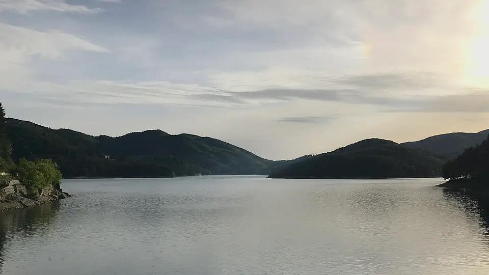 Lago Ampollino