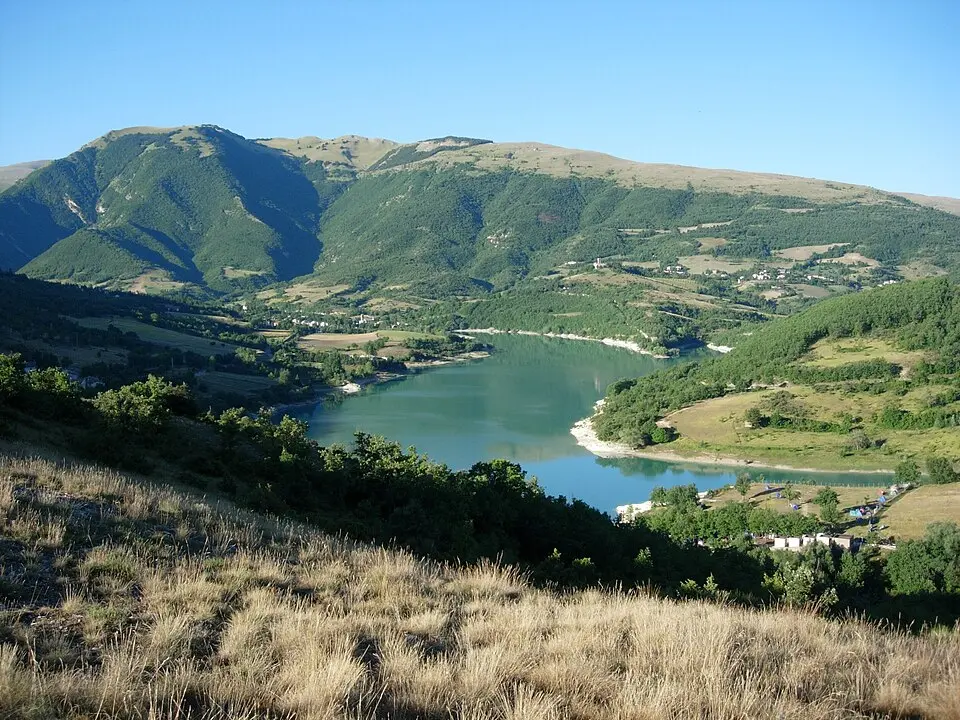 lago di Fiastra