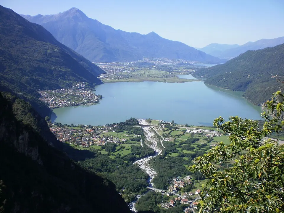 lago di Mezzola