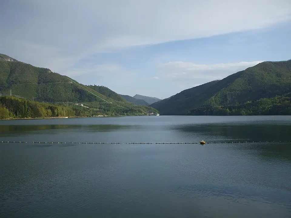 lago di Suviana