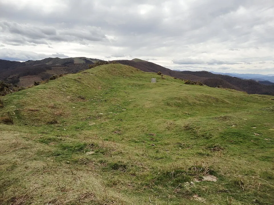 recinto fortificado de Agiña
