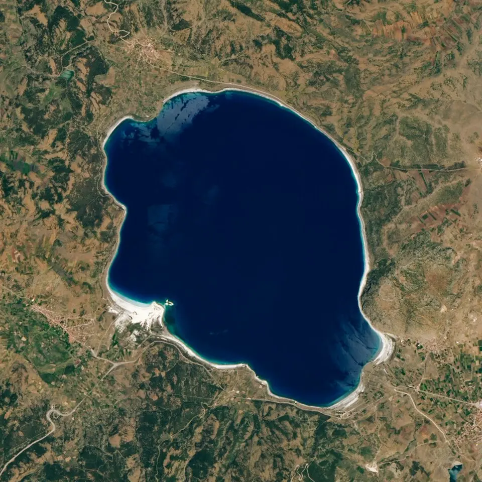 Salda Gölü