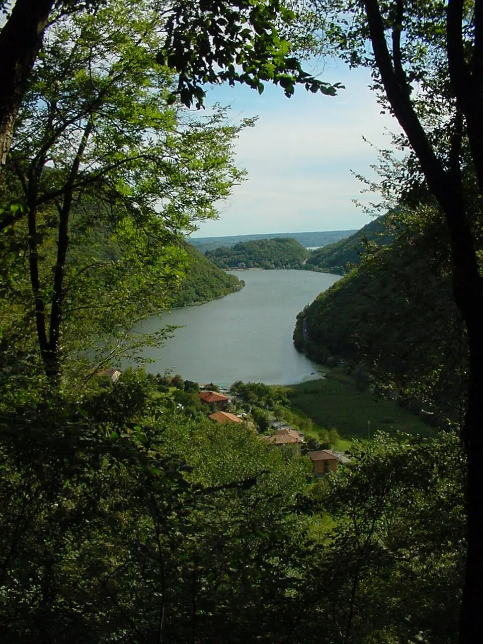 lago del Segrino