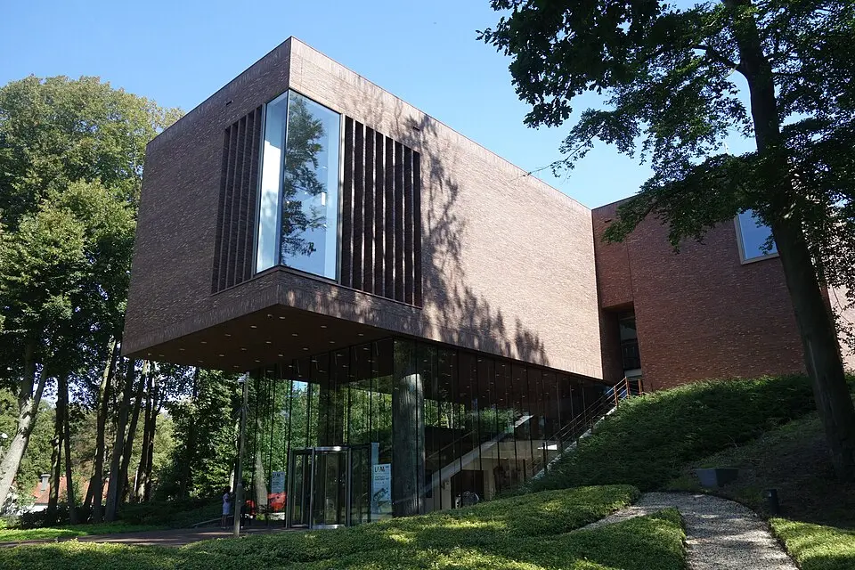 LAM museum