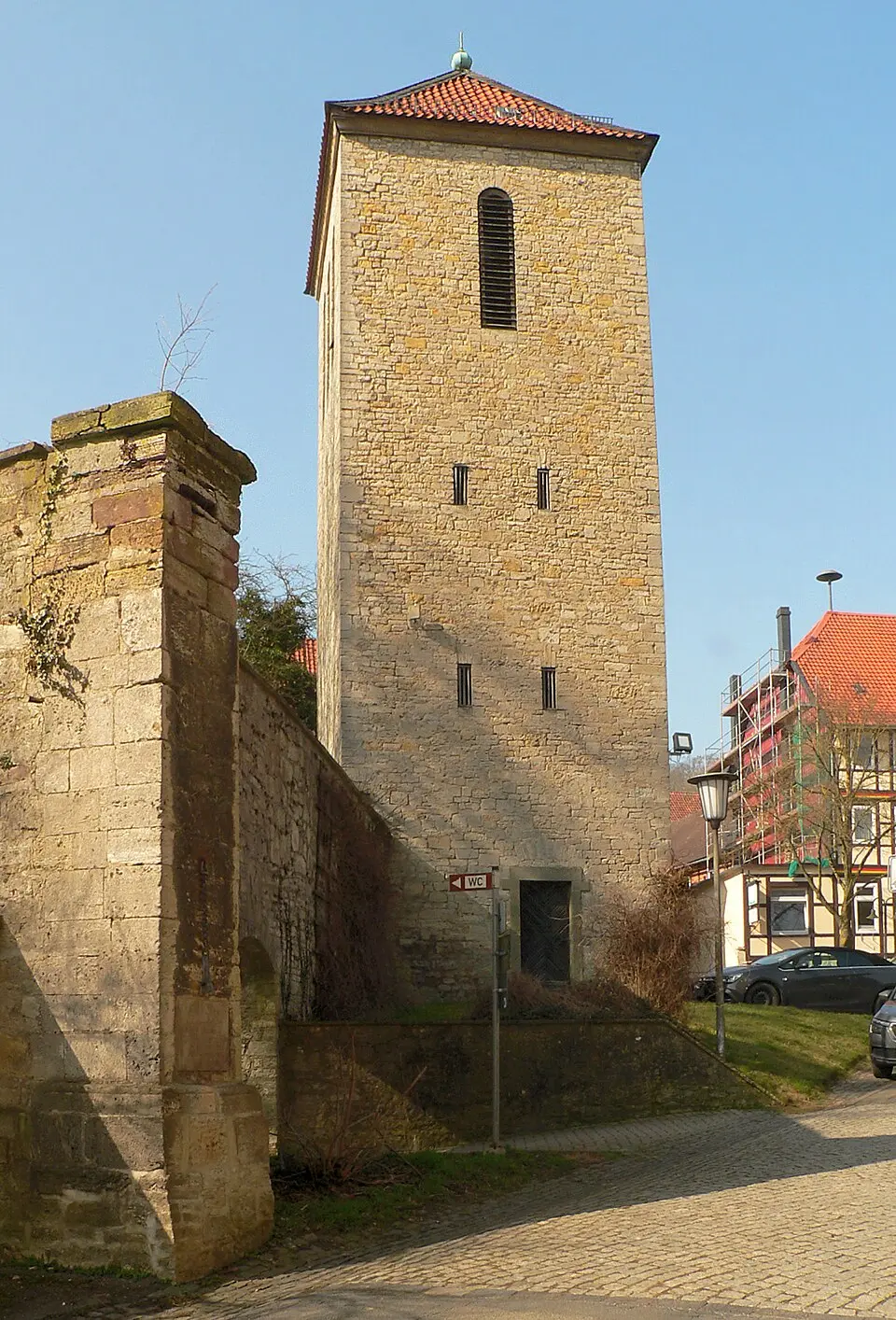 Image: Axel Hindemith · CC BY-SA 3.0 Glocken- und Schlauchturm