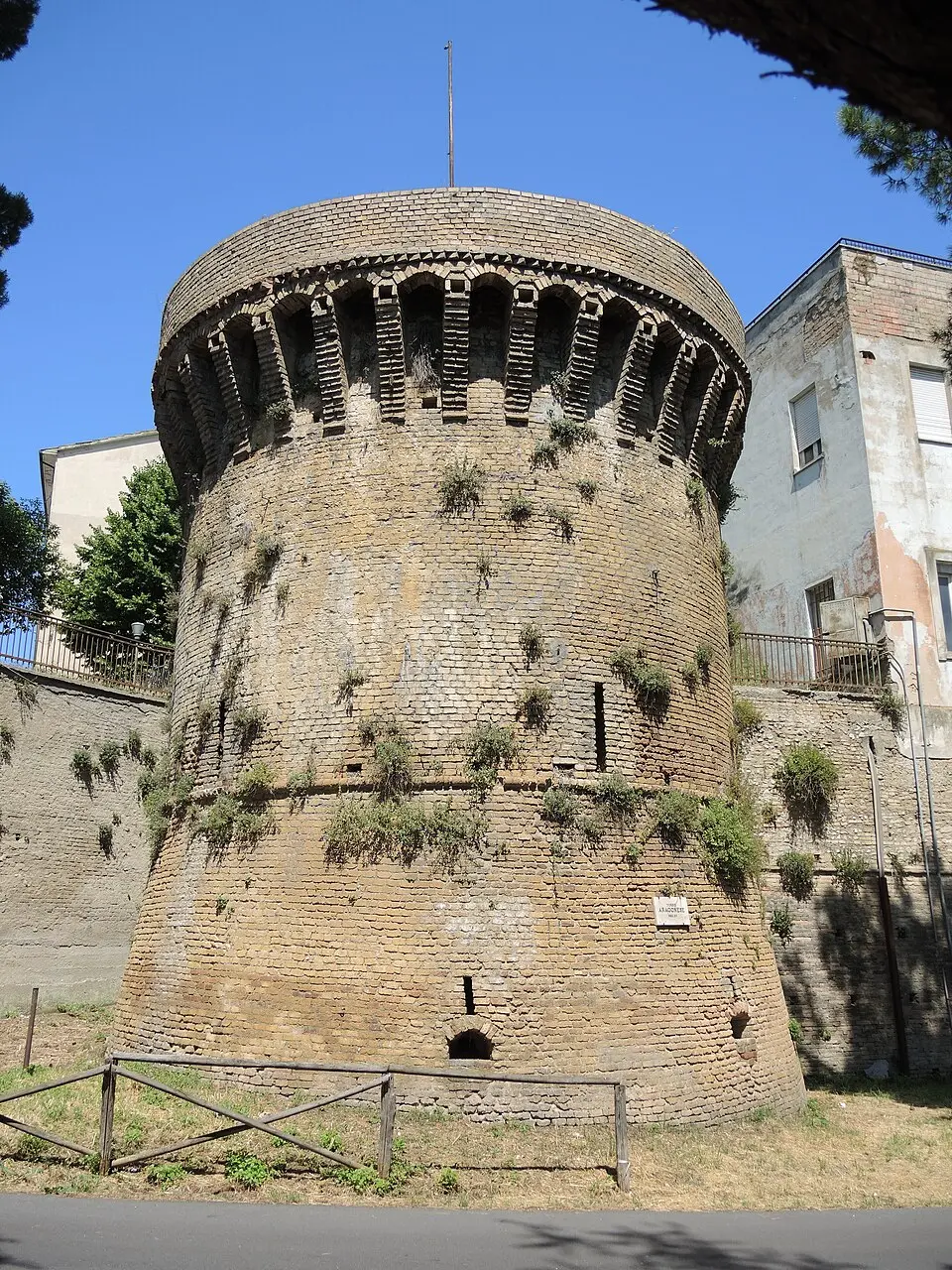 torrione aragonese