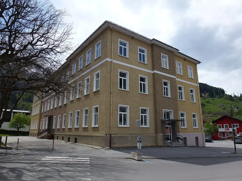 Volksschule Angedair
