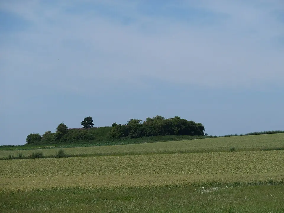 Plattetombe
