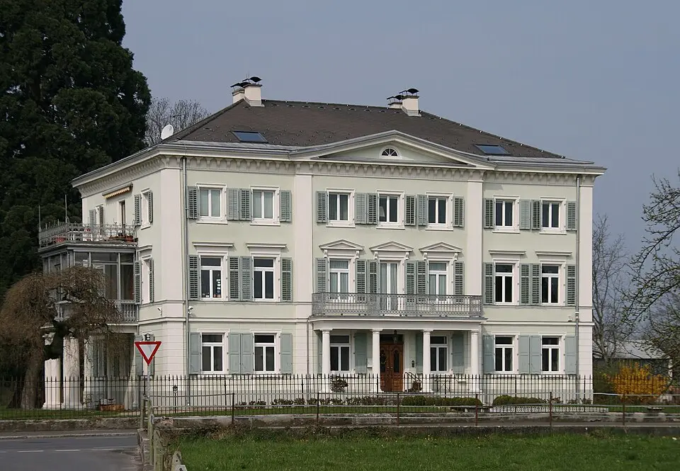 Bild: böhringer friedrich · CC BY-SA 2.5 Villa Jenny mit Nebengebäuden