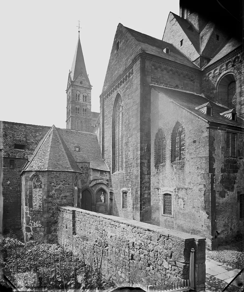 Langhaus Dom Fritzlar