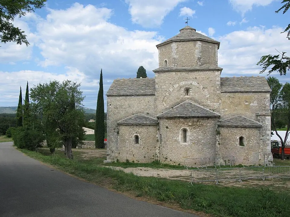 église Saint-Pierre de Larnas