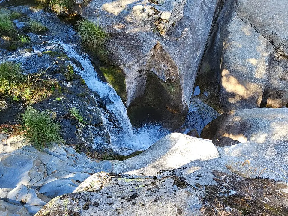 Las Chorreras, Hoyos del Espino