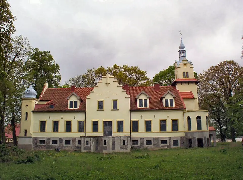 Zespół pałacowy w Laskowie