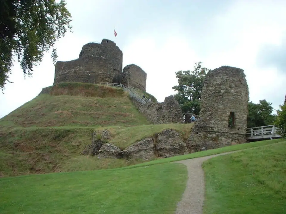 Image: Chris Shaw · CC BY-SA 2.0 château de Launceston