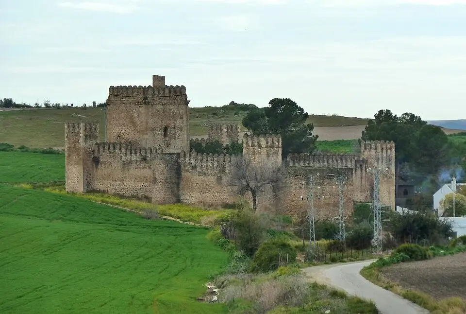 Obrázok: BF.Delpeuch · CC BY-SA 3.0 Castillo de las Aguzaderas