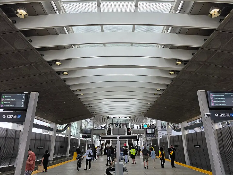 LAX/Metro Transit Center