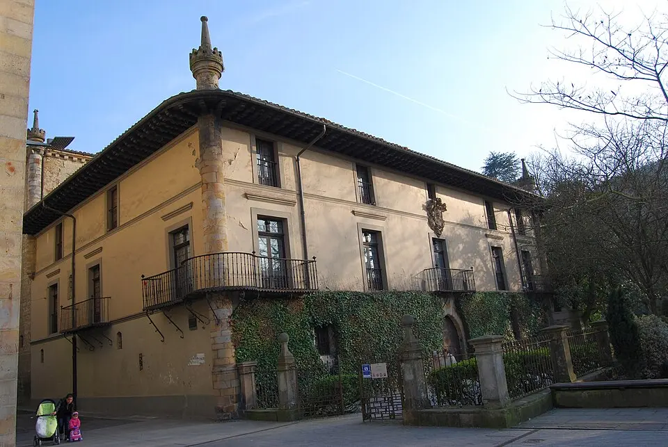 Palacio Lazarraga