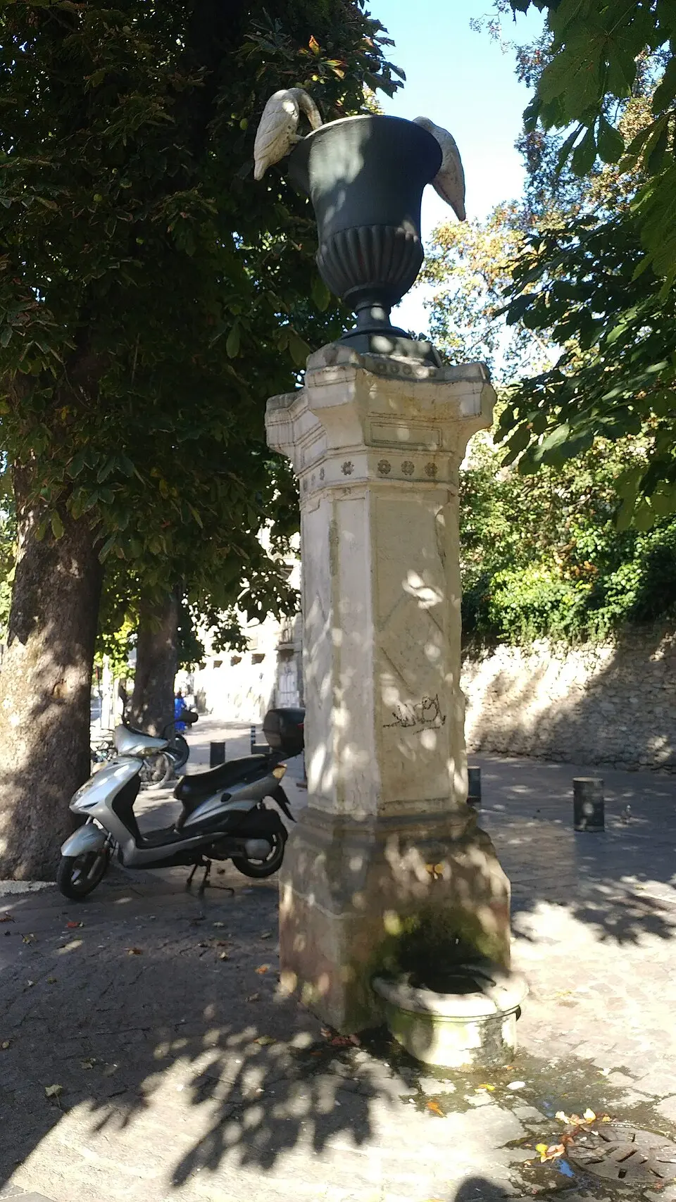 Ahate Iturria
