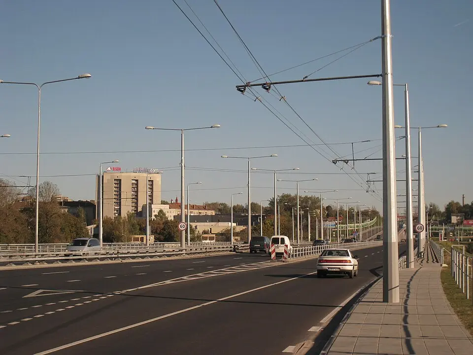 Lazdynų tiltas