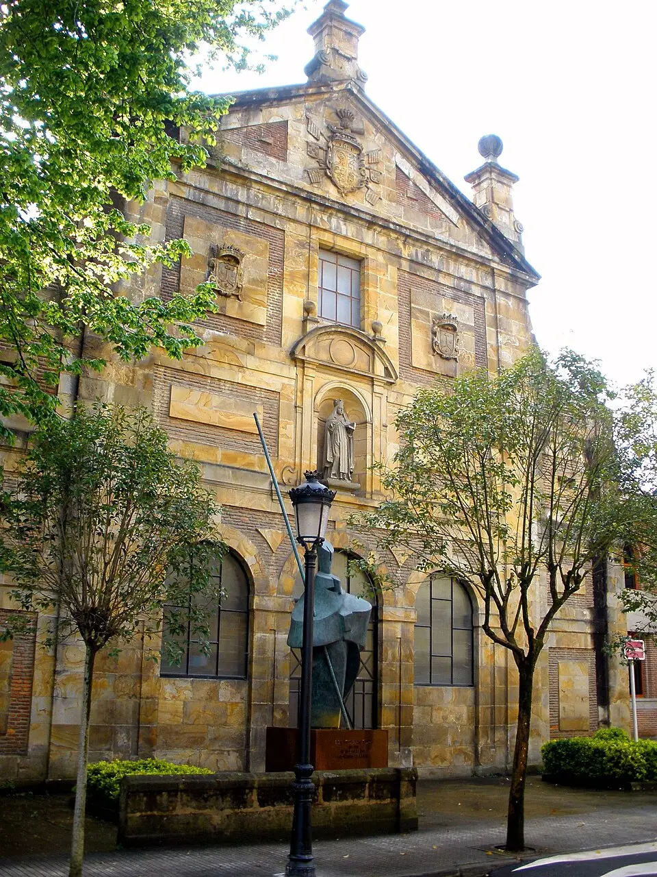 Convento De Benedictinos