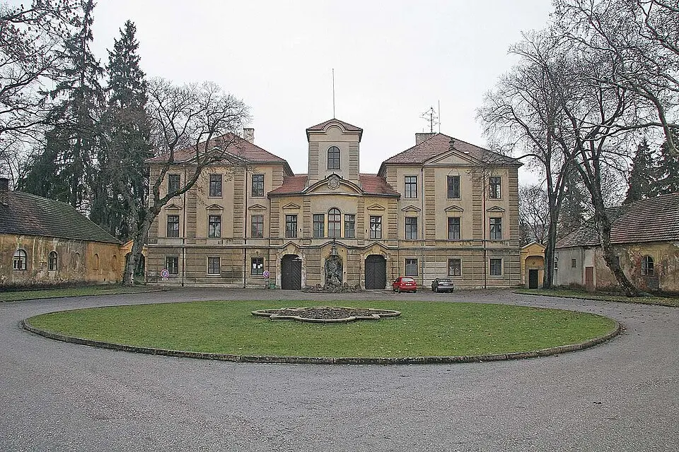 zámek Lázně Bělohrad