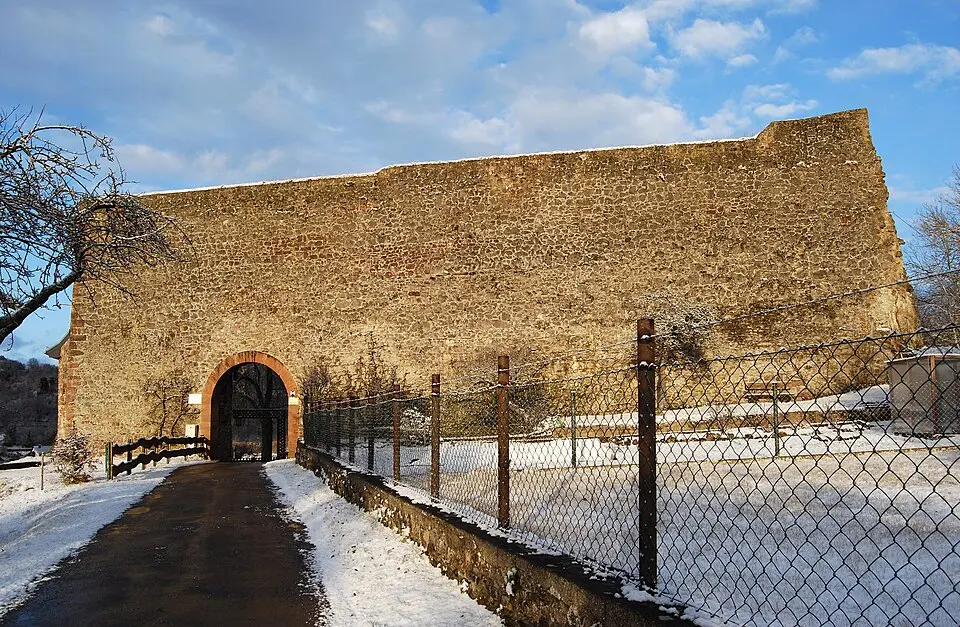 Image: Felix König · CC BY 3.0 Burg Gerolstein