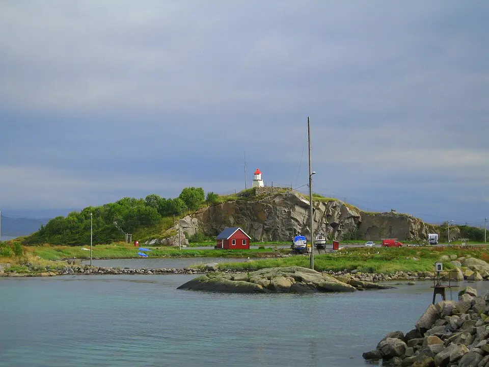 Lødingen fyr