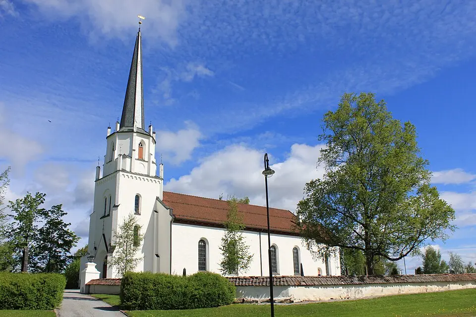 Løten kirke