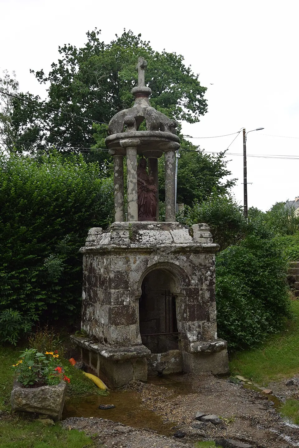 Fontaine Sainte-Anne du Guerno