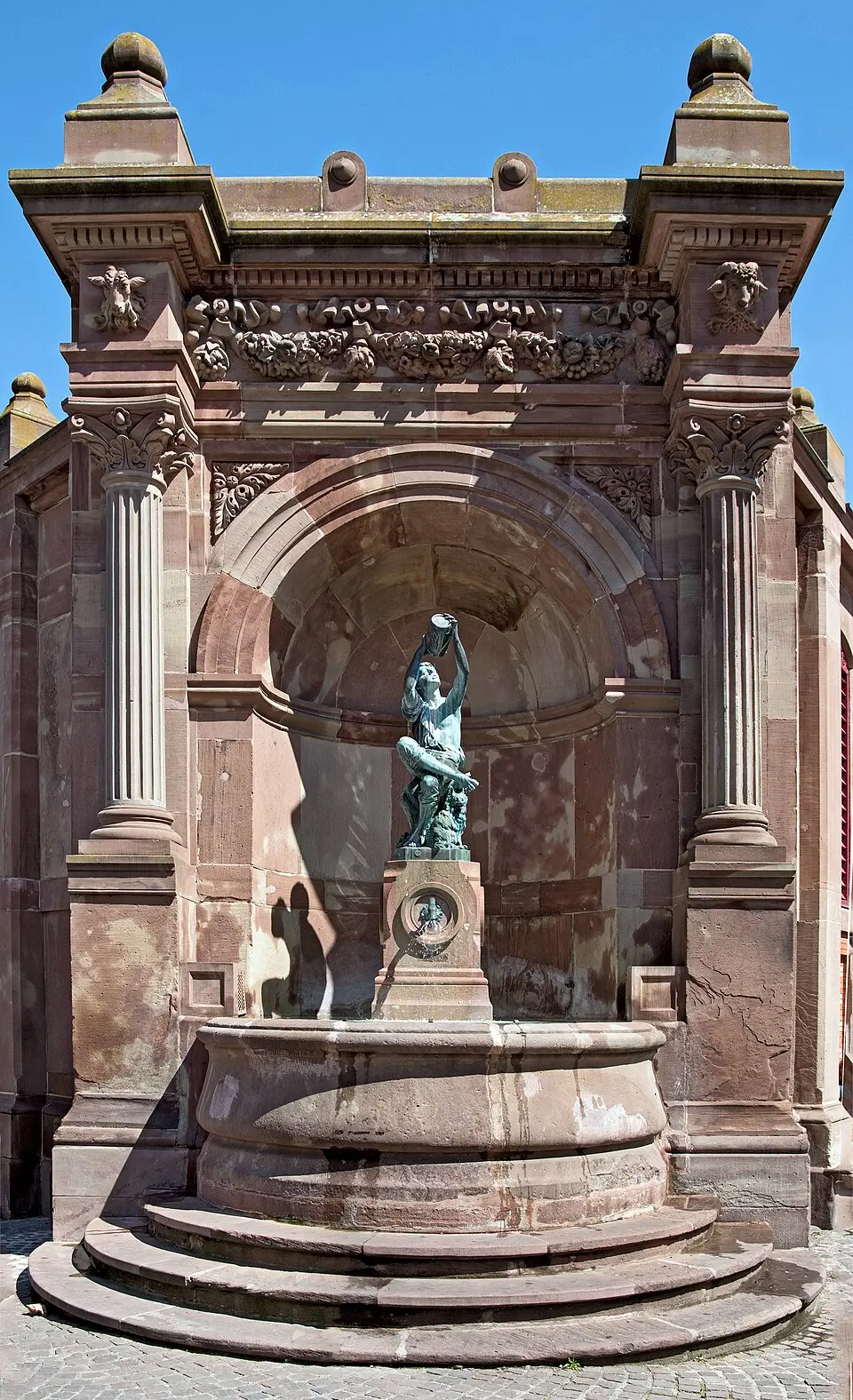 statue du petit vigneron