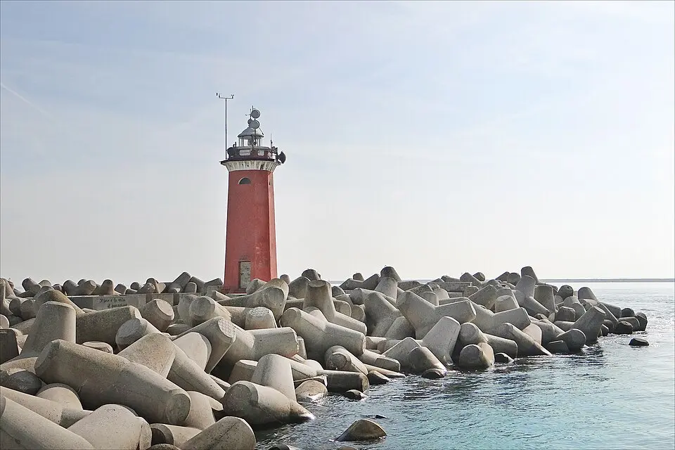 Lido Molo Sud lighthouse