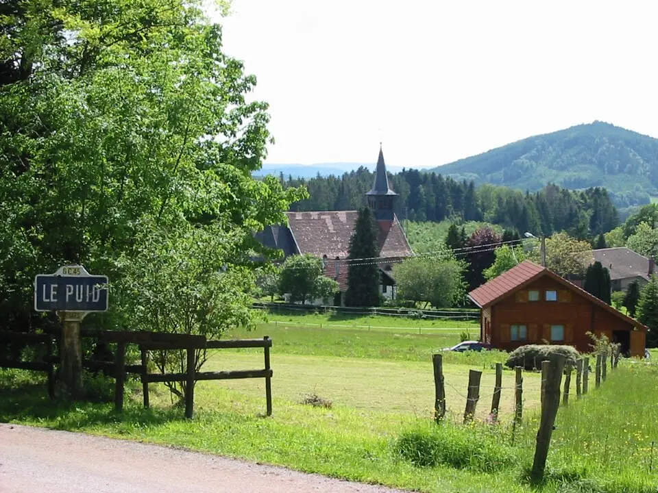 Mis en ligne par: Cham · CC BY 2.5 Le Puid