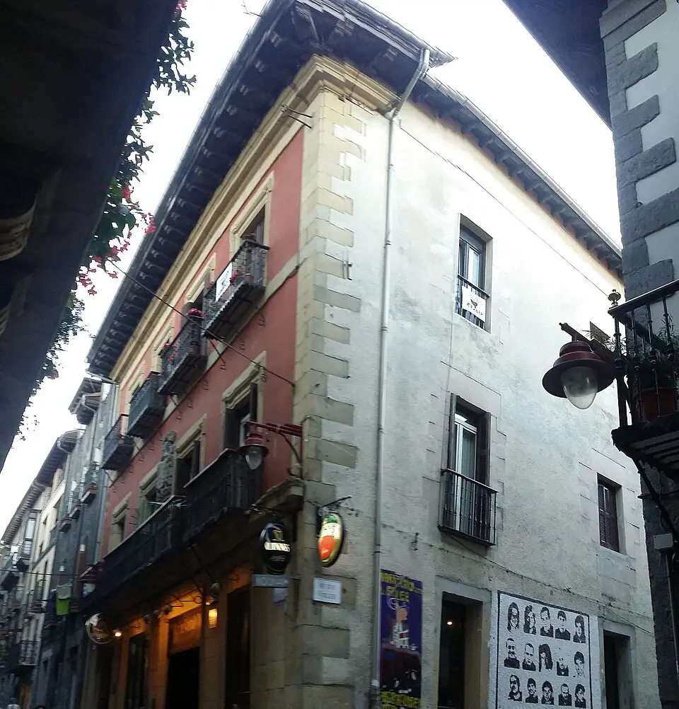 Casa Aierdi