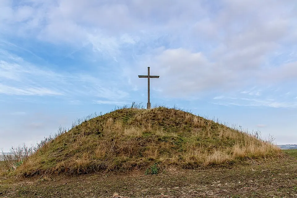 Obrázok: Pawlowitsch · CC BY-SA 4.0 Hügelgrab Leeberg
