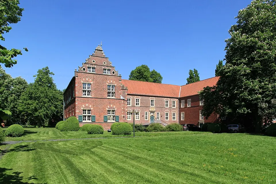 Image: Frank Vincentz · CC BY-SA 3.0 Haneburg