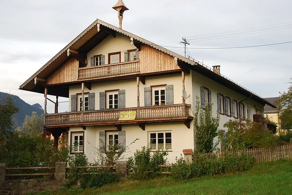 Image: Ottogert · CC BY-SA 3.0 AT Sog. Lehrerhaus von Rotholz