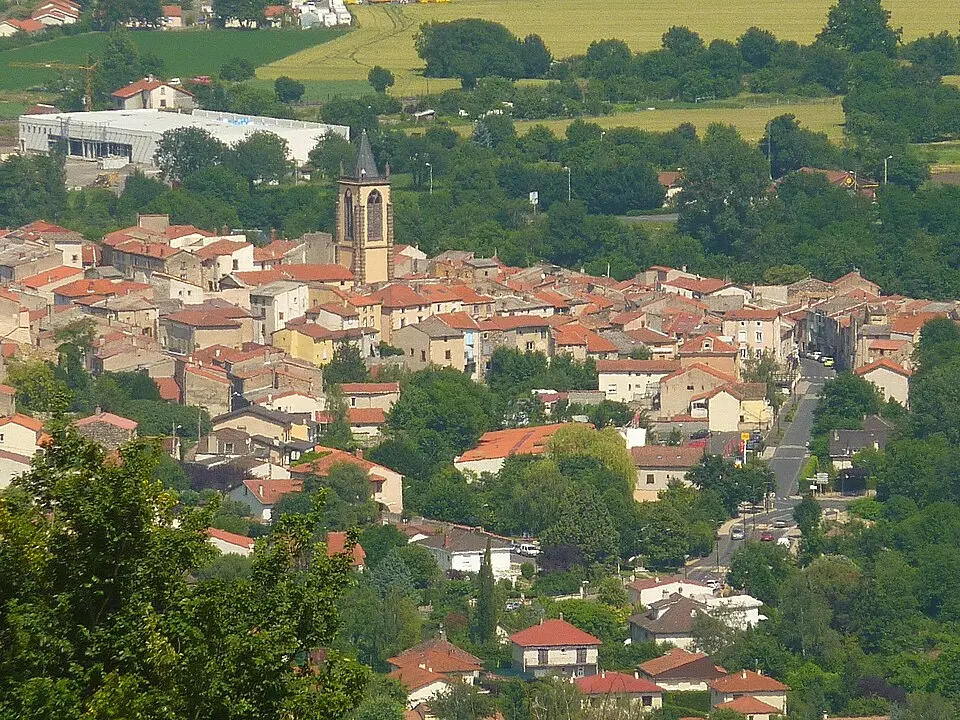 Image: SM63 · CC BY-SA 3.0 Les Martres-de-Veyre