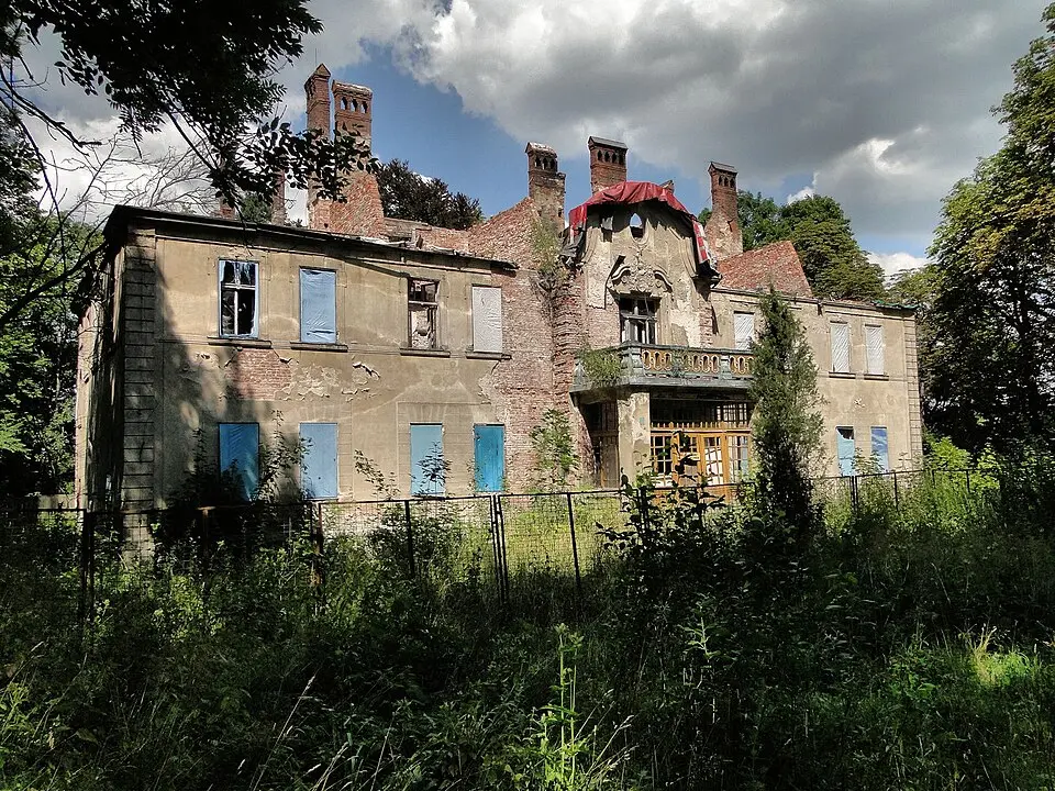 Zespół pałacowy