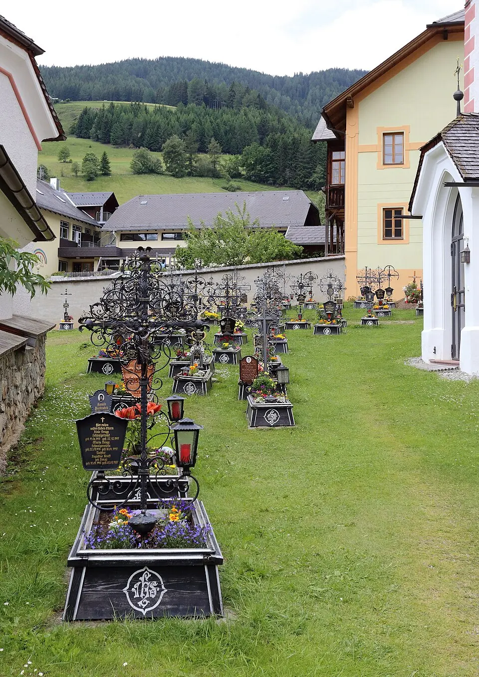 Bild: C.Stadler/Bwag · CC BY-SA 3.0 AT Kirchhof
