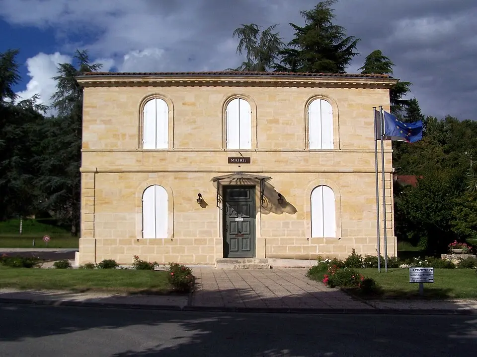 Image: Henry Salomé · CC BY-SA 3.0 Lestiac-sur-Garonne